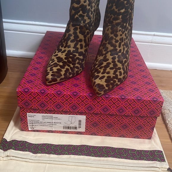 NEW Tory Burch Lila 90mm zip up ankle bootie - Picture 6 of 12